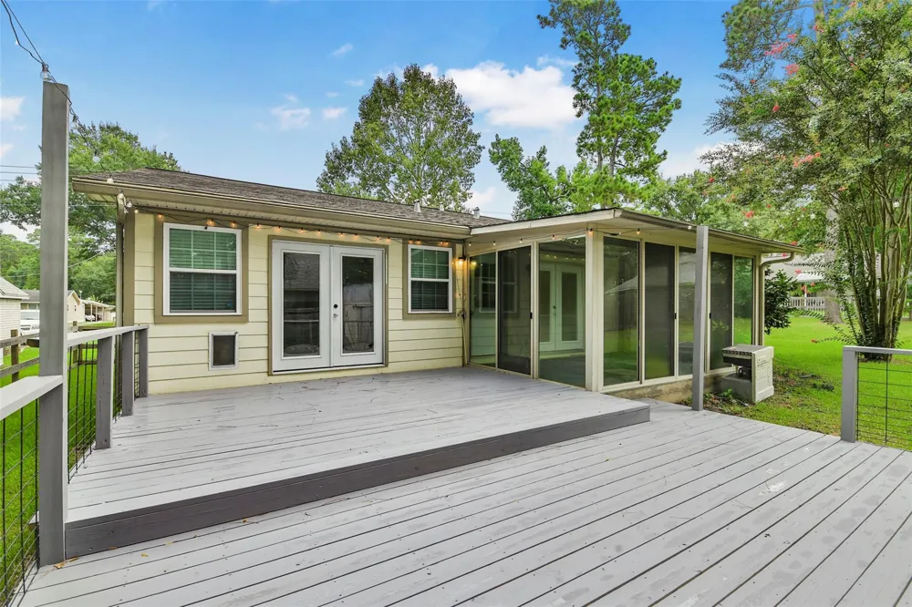 1215 Tejas Boulevard Conroe, TX 77316