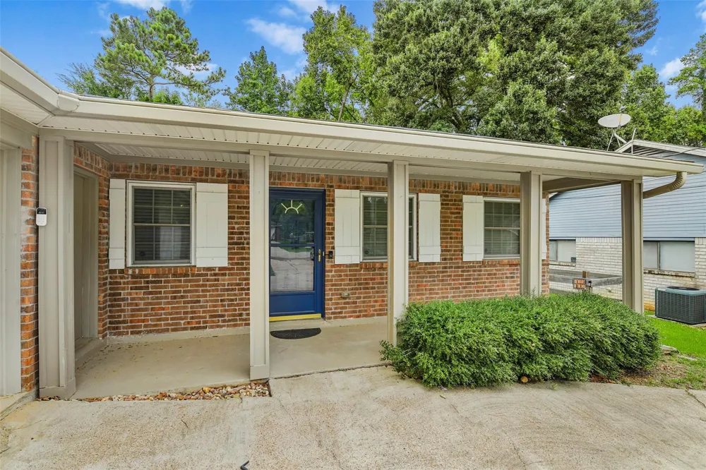 1215 Tejas Boulevard Conroe, TX 77316