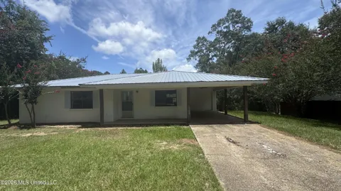 305 Shady Oak Street