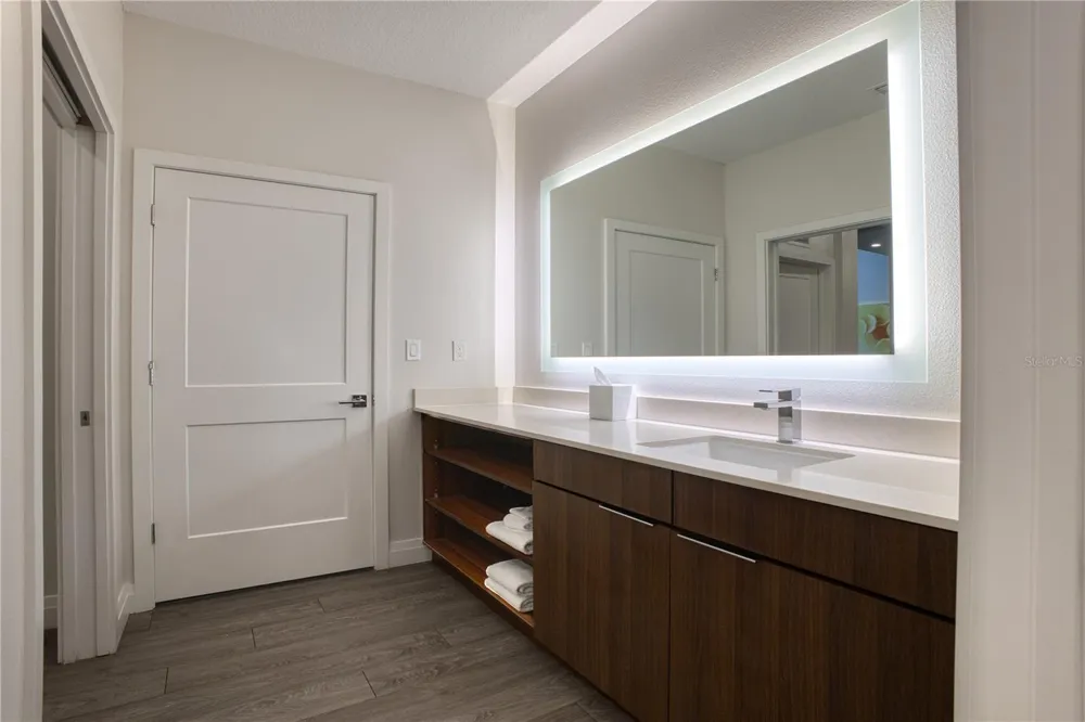 14501 GROVE RESORT AVENUE #2135 Winter Garden, FL 34787