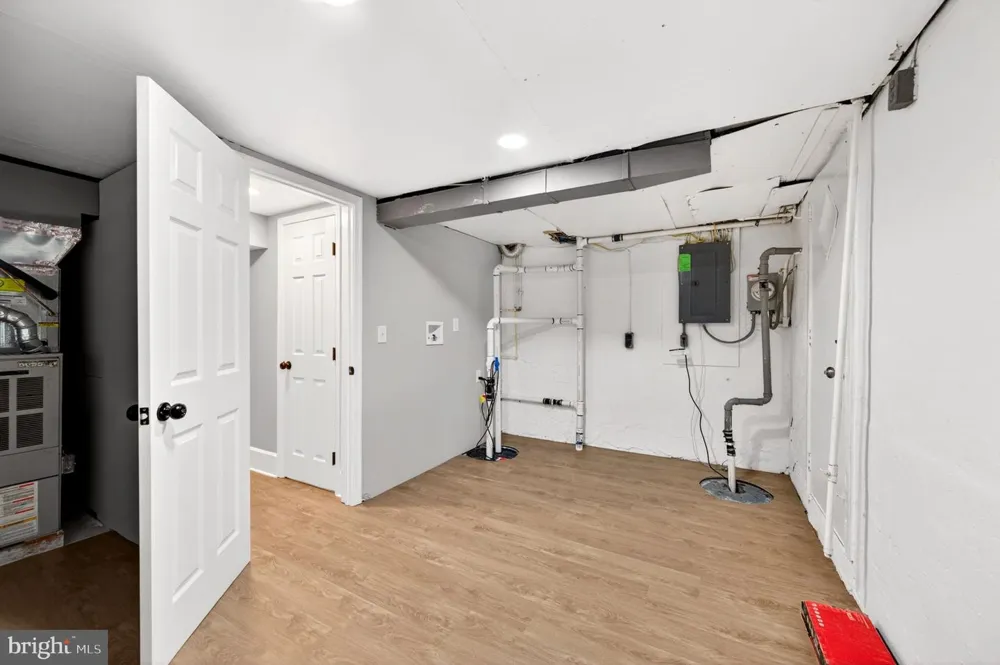 2722 ROSEDALE STREET Baltimore, MD 21216