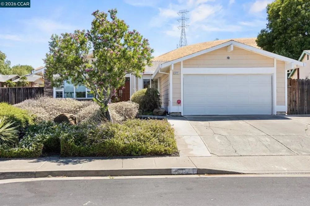 2274 Mount Whitney Dr Pittsburg, CA 94565