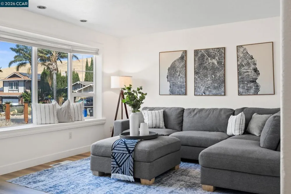 2274 Mount Whitney Dr Pittsburg, CA 94565