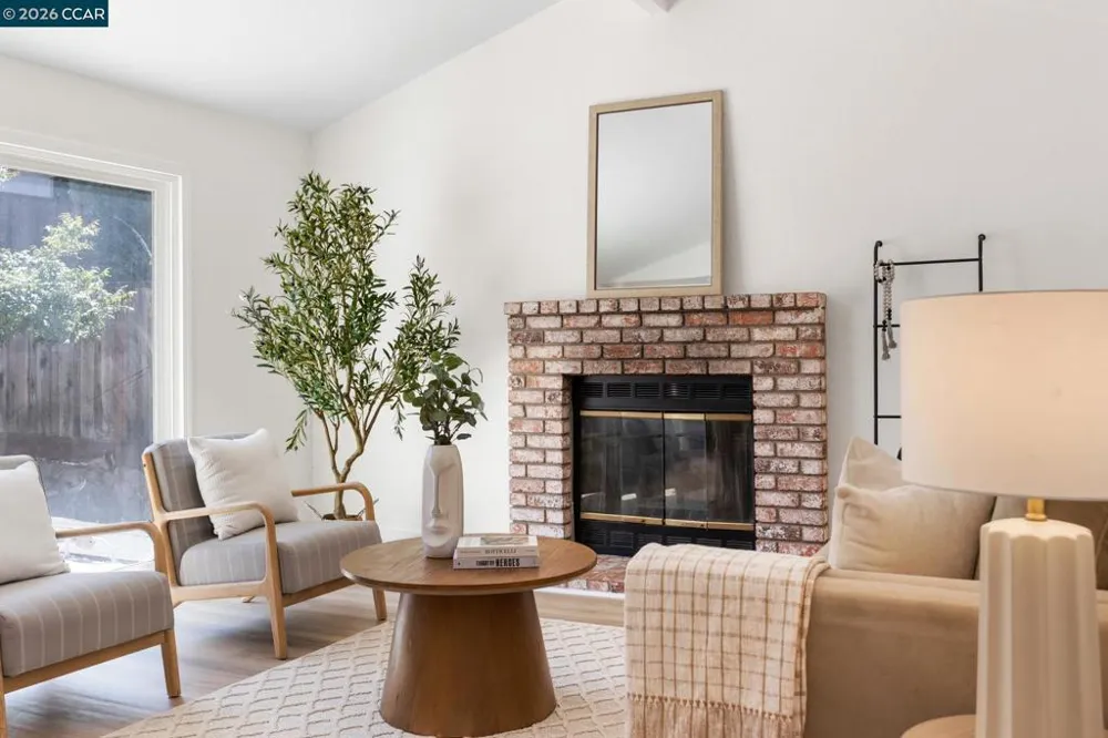 2274 Mount Whitney Dr Pittsburg, CA 94565
