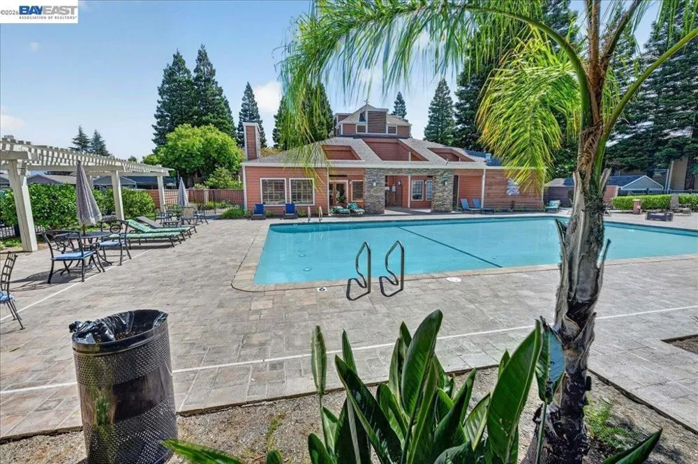 242 Eastridge Dr San Ramon, CA 94582
