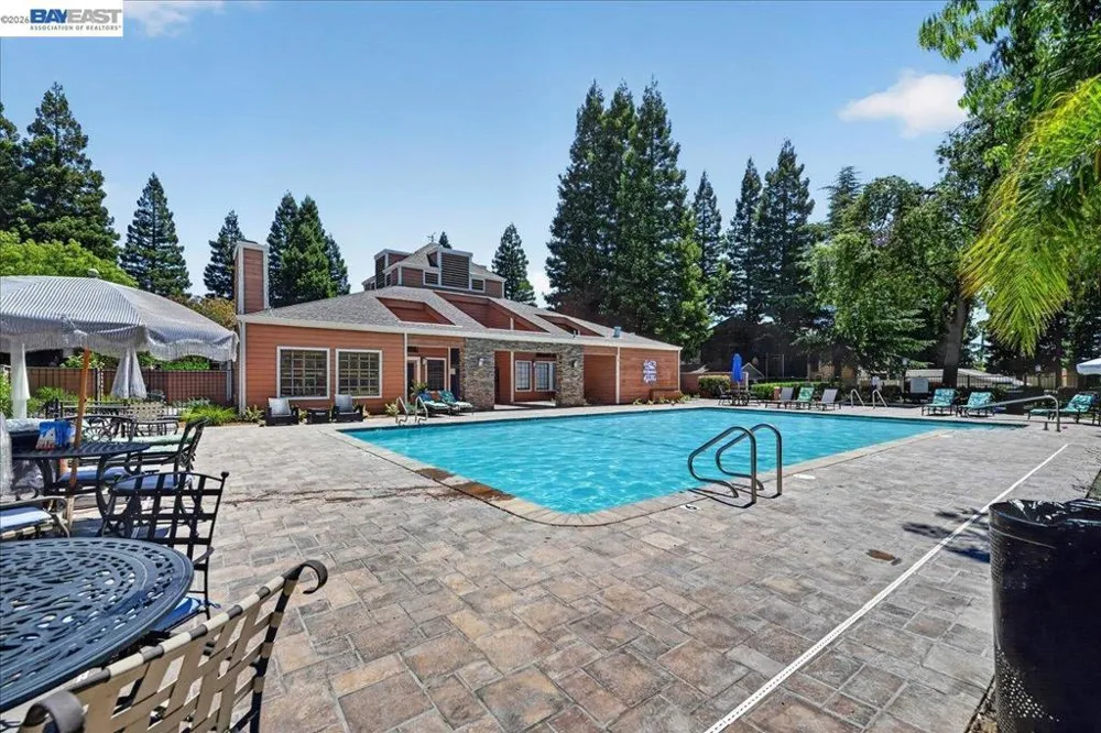 242 Eastridge Dr San Ramon, CA 94582