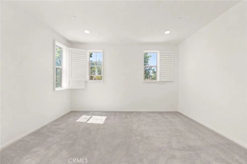 3191 E La Avenida Ontario, CA 91761