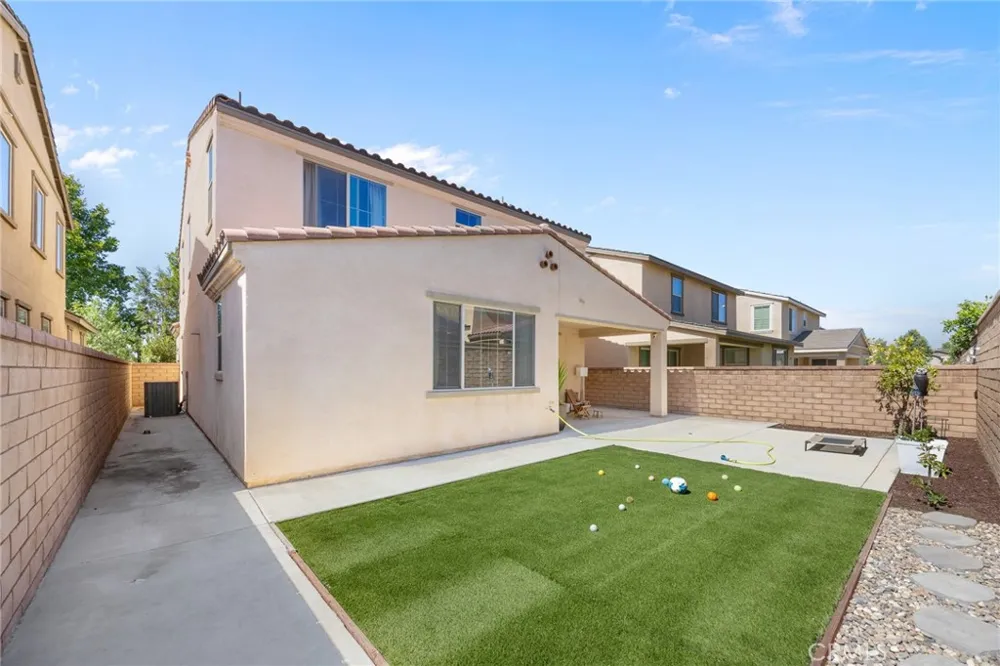 3191 E La Avenida Ontario, CA 91761