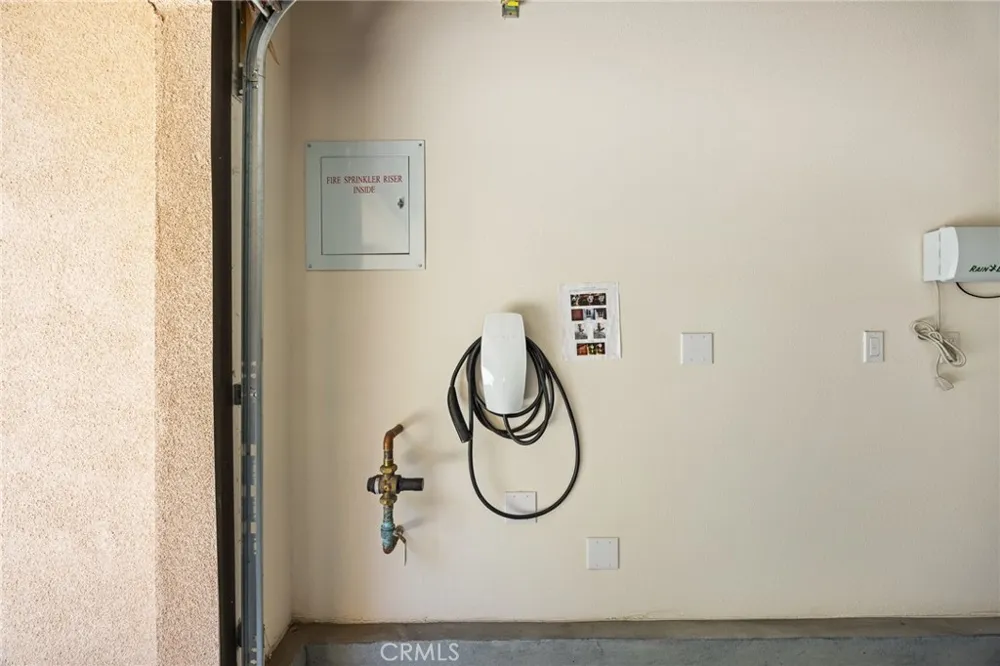 3191 E La Avenida Ontario, CA 91761