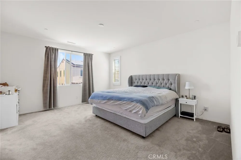 3191 E La Avenida Ontario, CA 91761