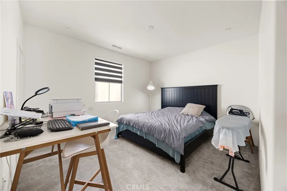 3191 E La Avenida Ontario, CA 91761