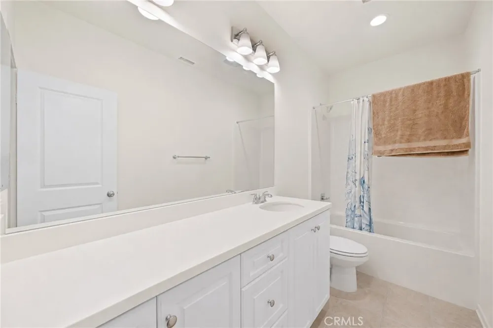 3191 E La Avenida Ontario, CA 91761