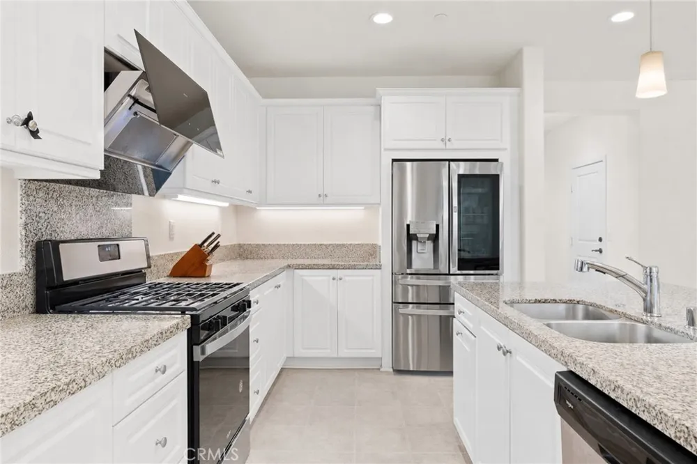 3191 E La Avenida Ontario, CA 91761