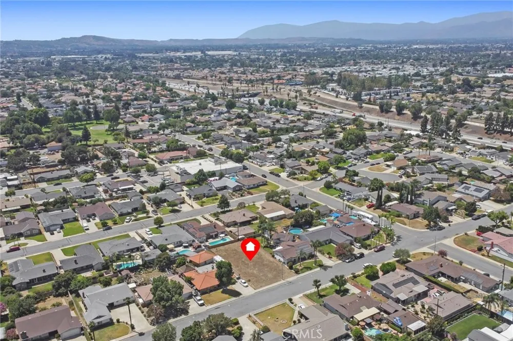 12440 Russell Avenue Chino, CA 91710