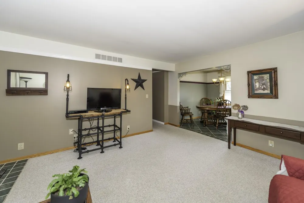 478 Douglas Street Ypsilanti, MI 48197