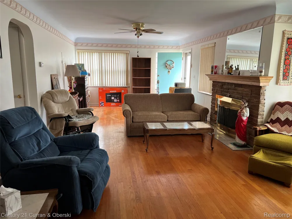 12024 Barberry Street Southgate City, MI 48195
