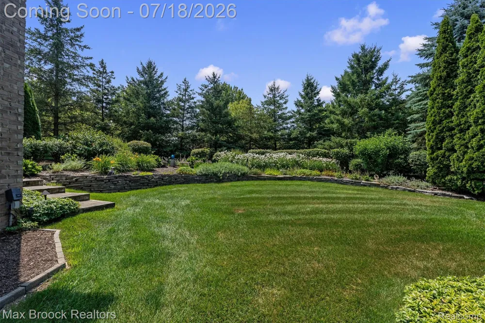 54878 Grenelefe Circle E Lyon Charter Township, MI 48178