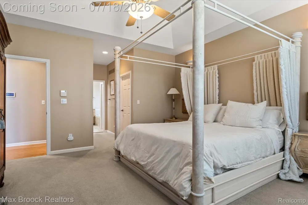 54878 Grenelefe Circle E Lyon Charter Township, MI 48178