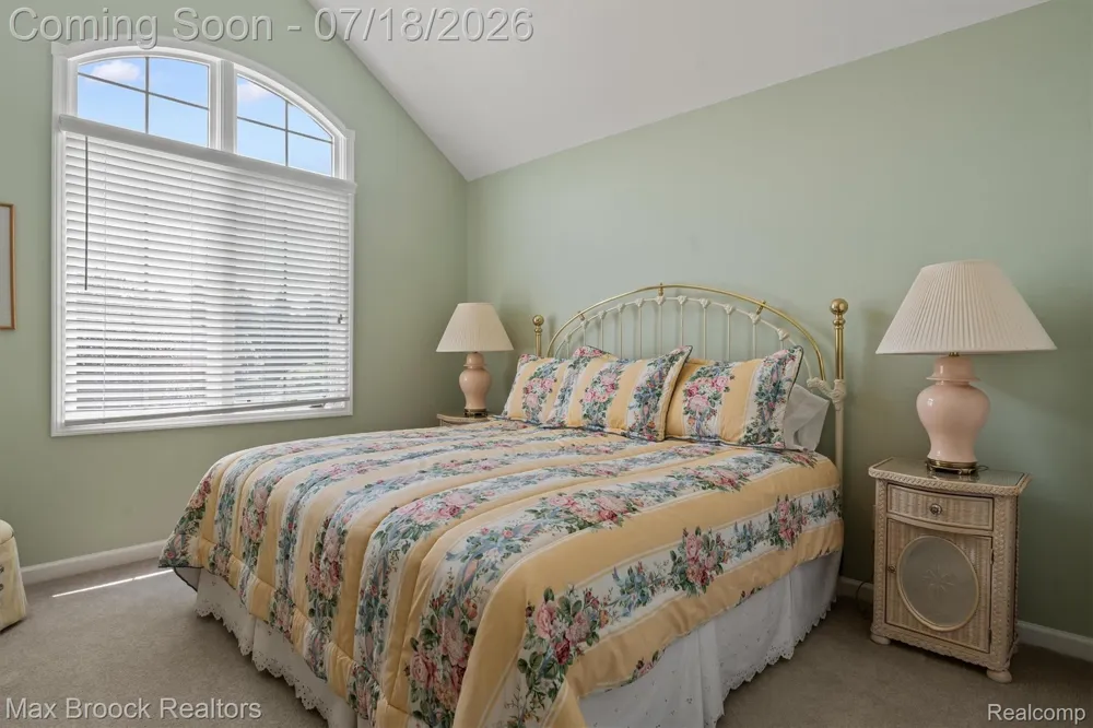 54878 Grenelefe Circle E Lyon Charter Township, MI 48178