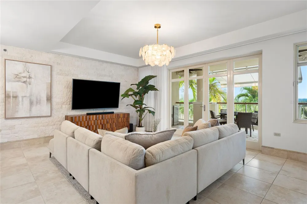 500 PLANTATION VILLAGE DRIVE #3-208 Dorado, PR 00646