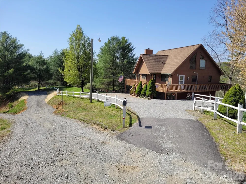 14 Zonia Lane Piney Creek, NC 28663
