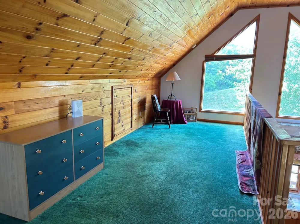 14 Zonia Lane Piney Creek, NC 28663