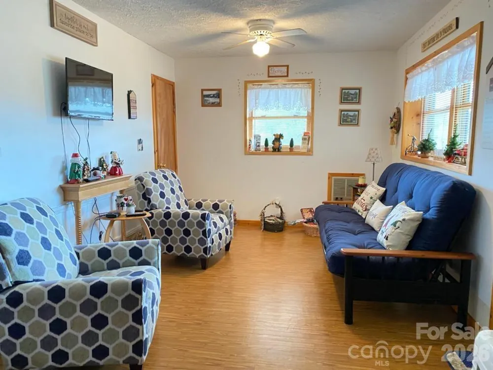 14 Zonia Lane Piney Creek, NC 28663