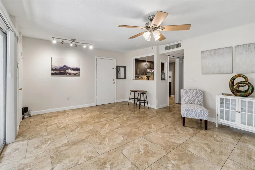 3841 S LAKE DRIVE #197 Tampa, FL 33614