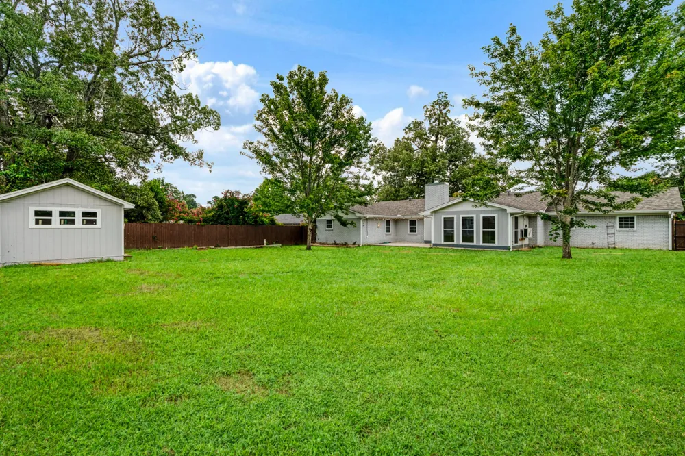 2705 Hubbard Street Paris, TX 75460