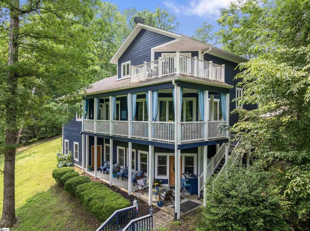 320 Holly Lane Walhalla, SC 29691