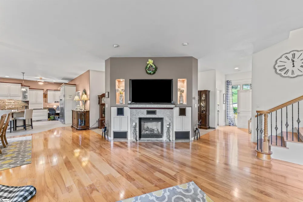 320 Holly Lane Walhalla, SC 29691