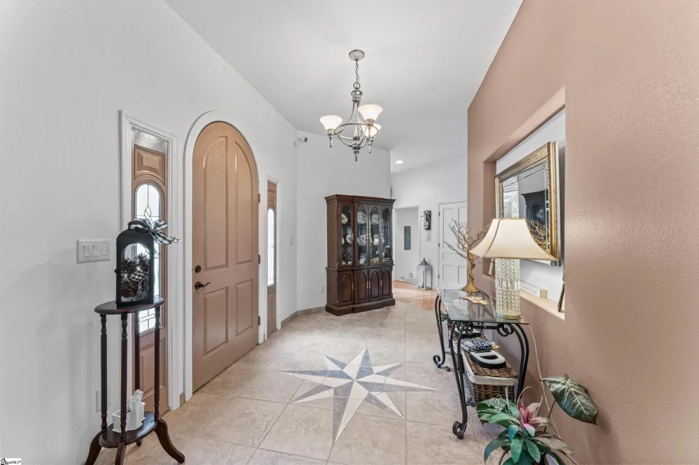 320 Holly Lane Walhalla, SC 29691