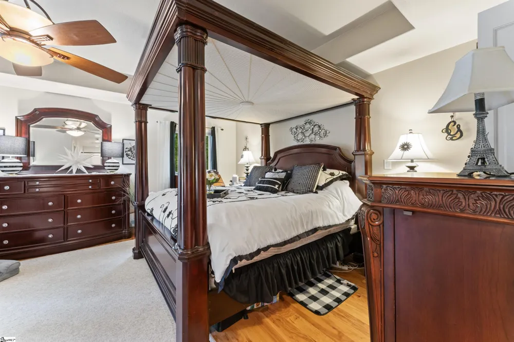 320 Holly Lane Walhalla, SC 29691