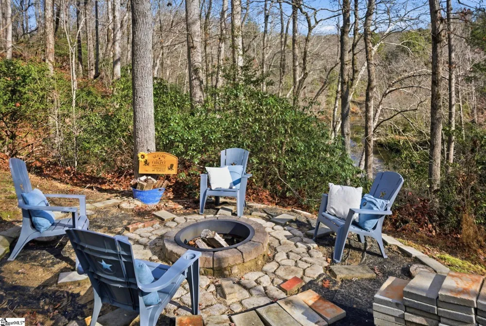 320 Holly Lane Walhalla, SC 29691