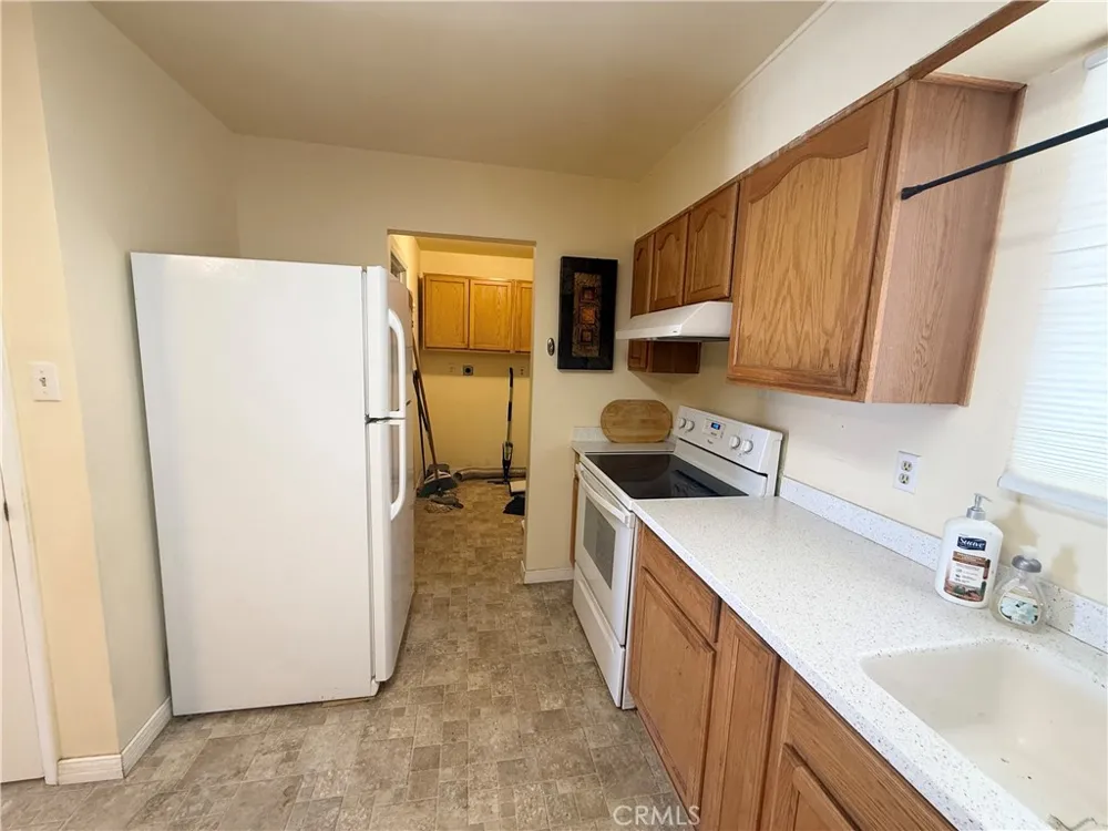 1611 Collins Needles, CA 92363