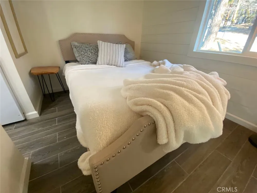 33012 Donner Running Springs, CA 92308