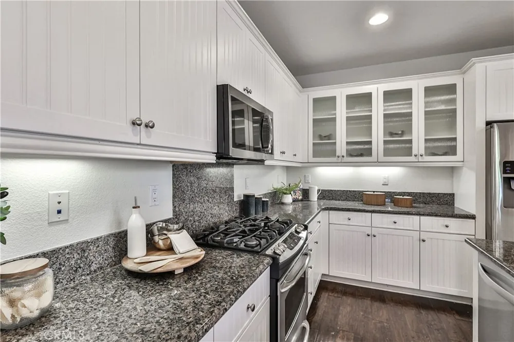 28814 S Lake Dr Temecula, CA 92591