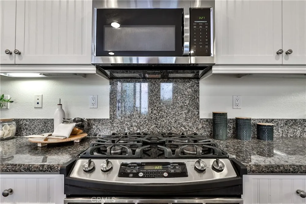 28814 S Lake Dr Temecula, CA 92591