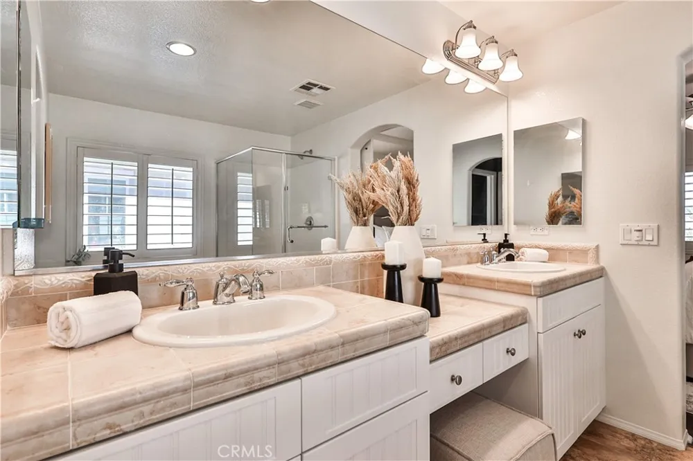28814 S Lake Dr Temecula, CA 92591