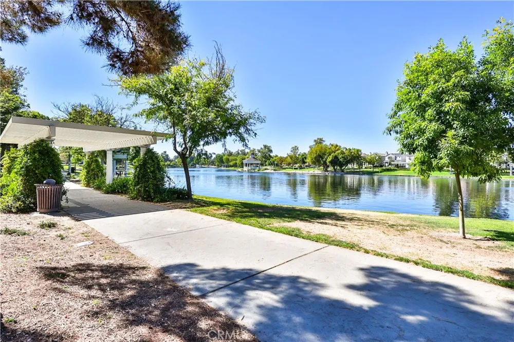 28814 S Lake Dr Temecula, CA 92591