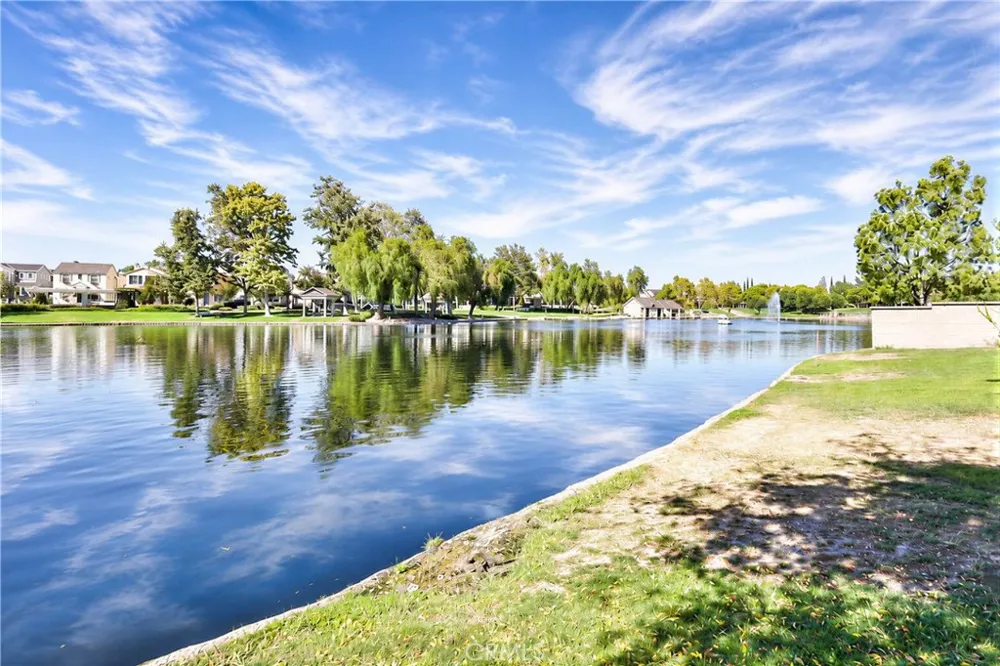 28814 S Lake Dr Temecula, CA 92591