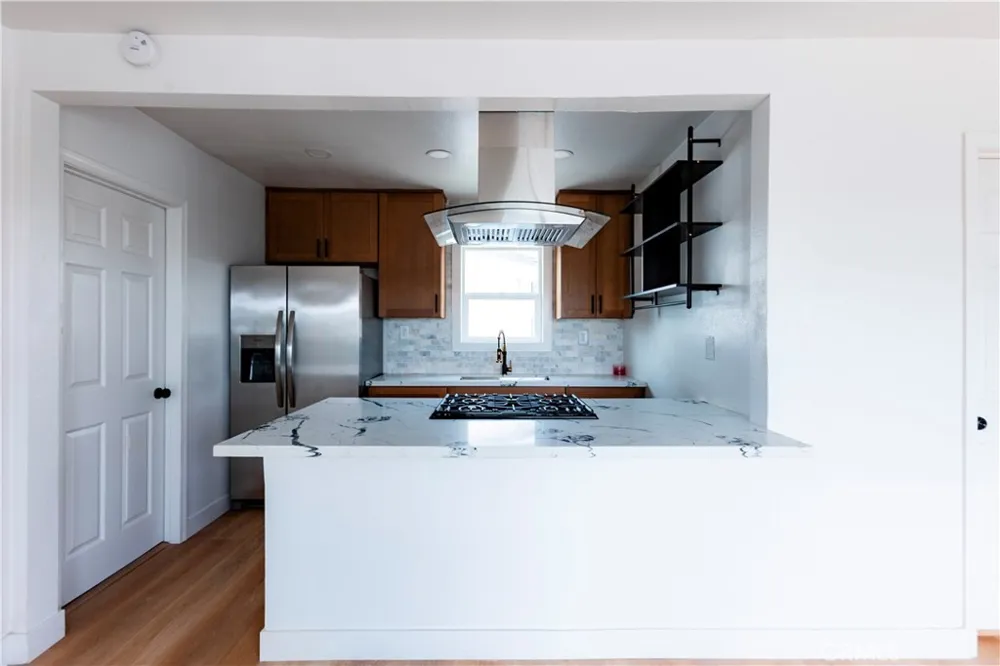 784 E Walton Street #B Signal Hill, CA 90755