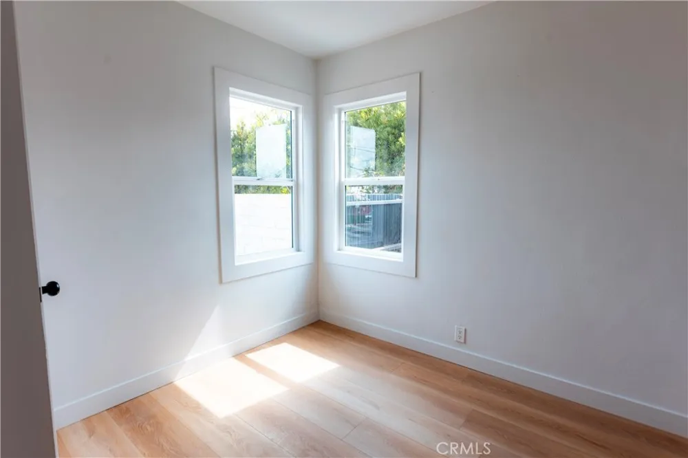 784 E Walton Street #B Signal Hill, CA 90755