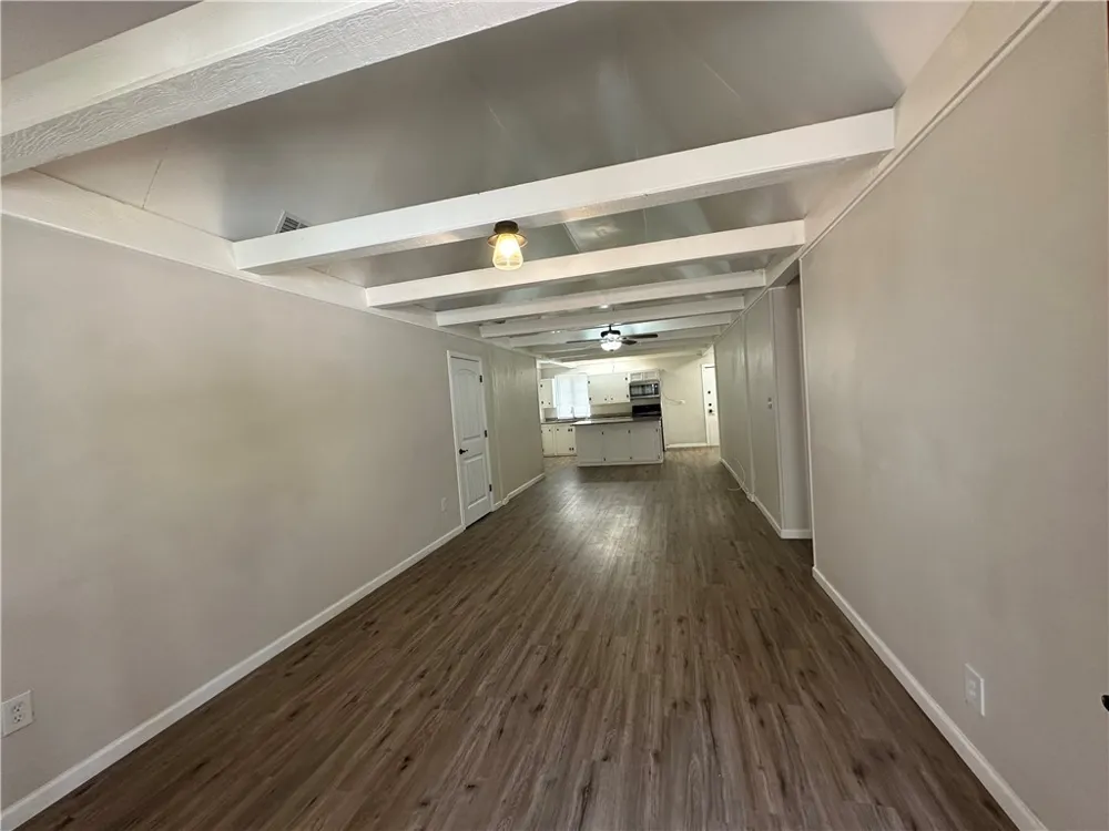 11150 Ih 37 #B Corpus Christi, TX 78410