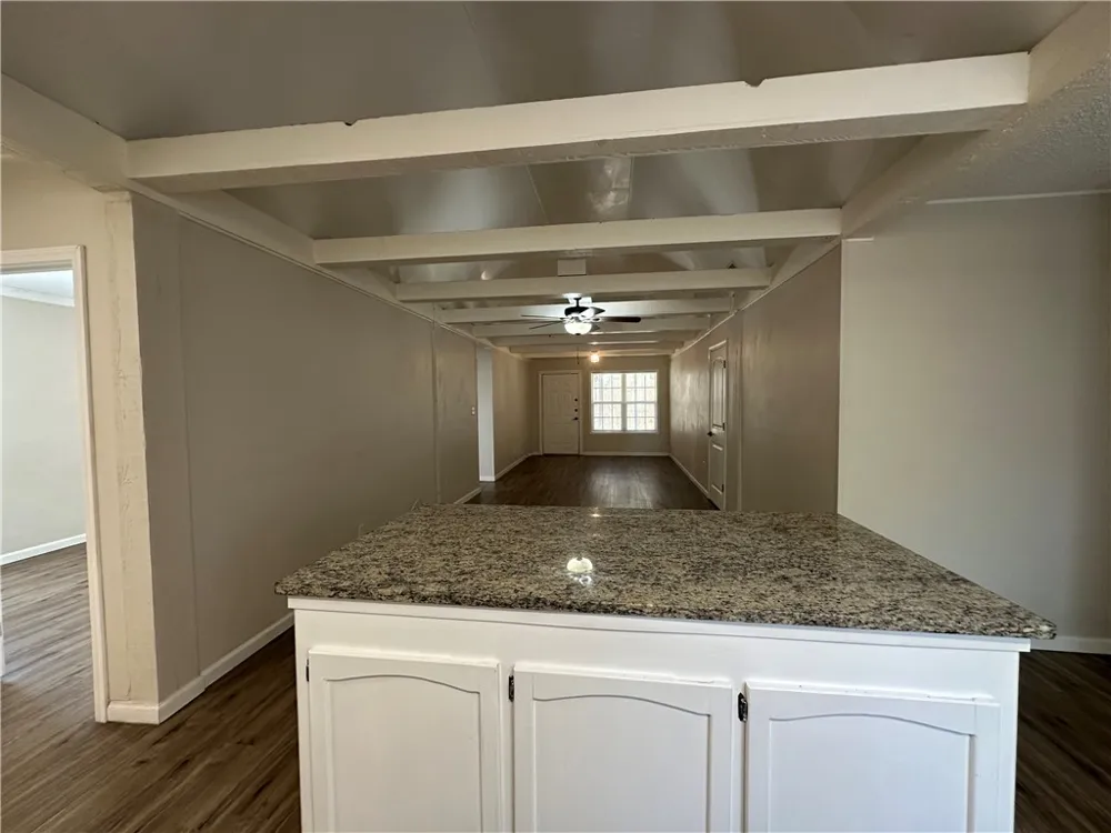 11150 Ih 37 #B Corpus Christi, TX 78410