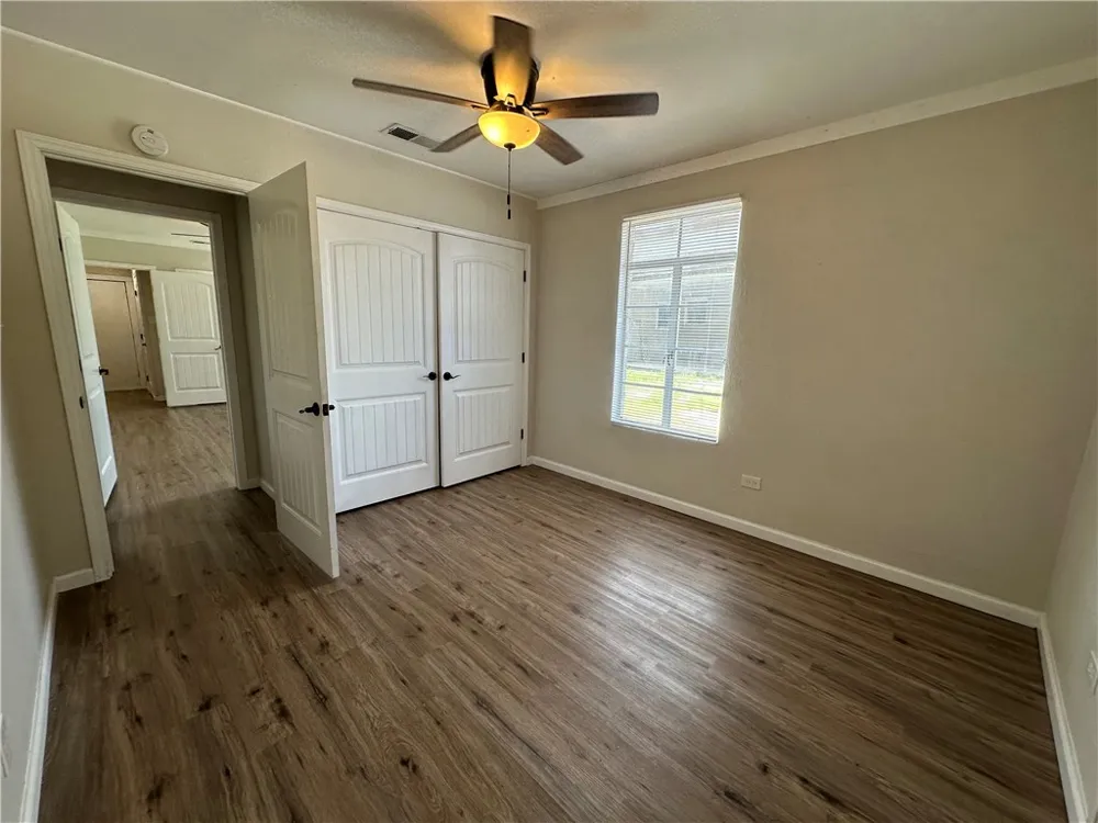 11150 Ih 37 #B Corpus Christi, TX 78410