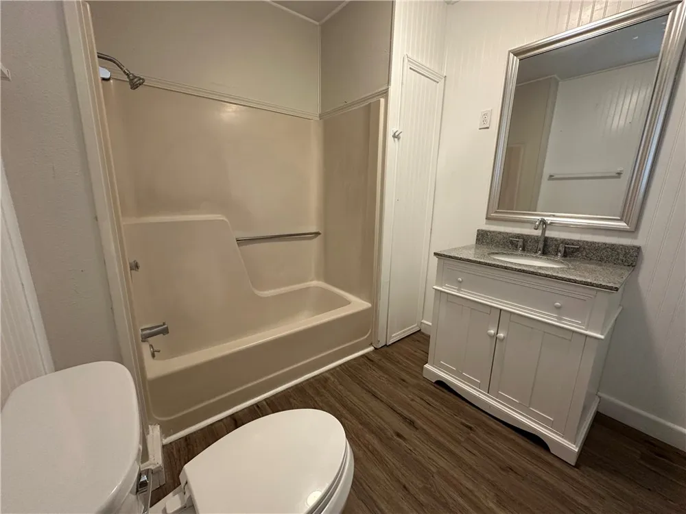 11150 Ih 37 #B Corpus Christi, TX 78410