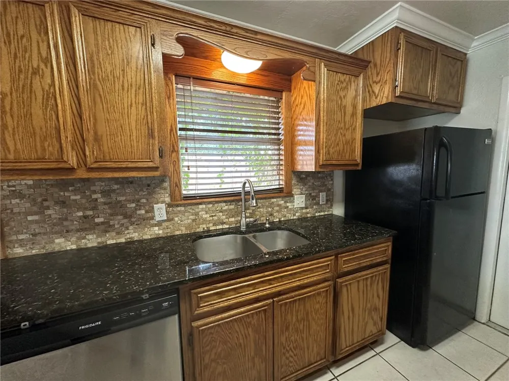 111 Driftwood Drive Portland, TX 78374