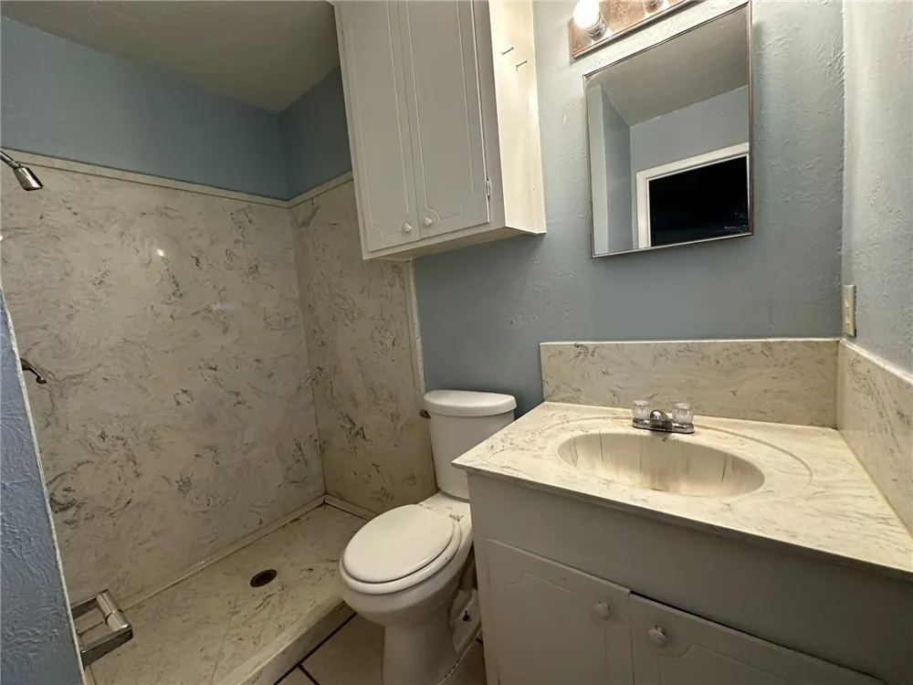 111 Driftwood Drive Portland, TX 78374