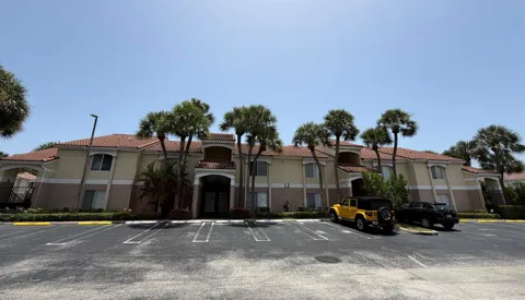815 W Boynton Beach Boulevard #12-203